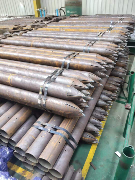 R780地質套管108*4.5鉆探跟管108*6隧道鋼花管車絲打孔